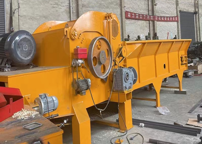 Industrial Drum Wood Chipper Making Machine 110 Kw 30 * 30 * 5mm